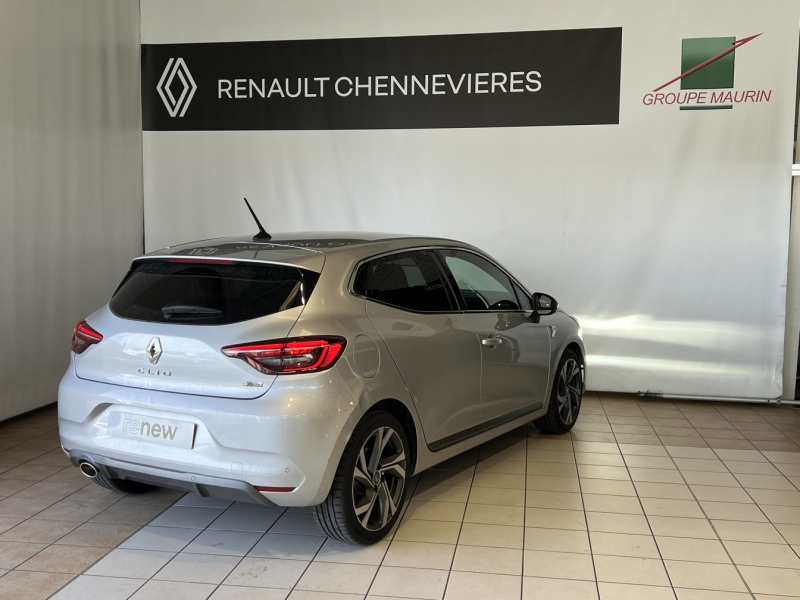 Photo 4 de l’annonce de RENAULT Clio d’occasion à vendre à CHENNEVIÈRES-SUR-MARNE