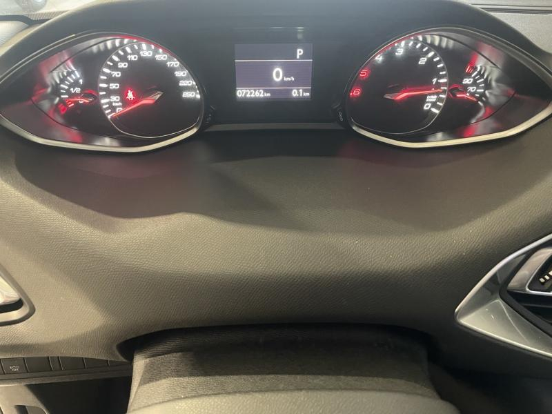 Photo 19 de l’annonce de PEUGEOT 308 d’occasion à vendre à CHENNEVIÈRES-SUR-MARNE