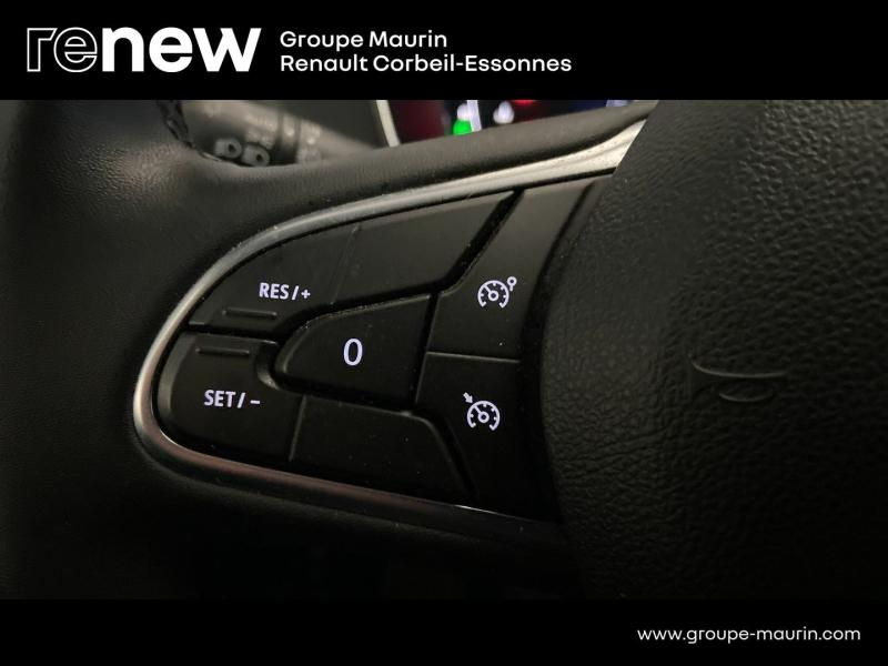 Photo 17 de l’annonce de RENAULT Megane d’occasion à vendre à CORBEIL-ESSONNES