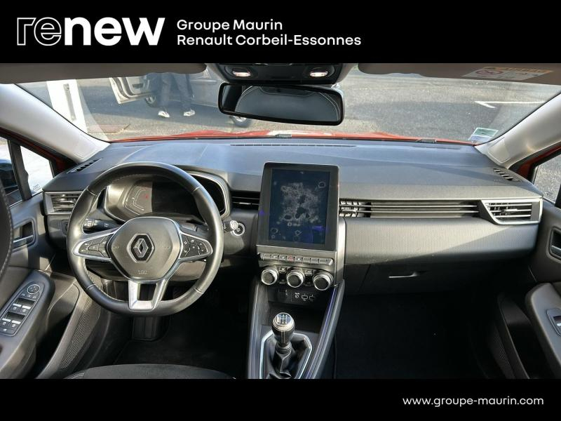 Photo 13 de l’annonce de RENAULT Clio d’occasion à vendre à CORBEIL-ESSONNES