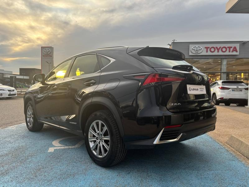 Photo 3 de l’annonce de LEXUS NX d’occasion à vendre à MONTFAVET