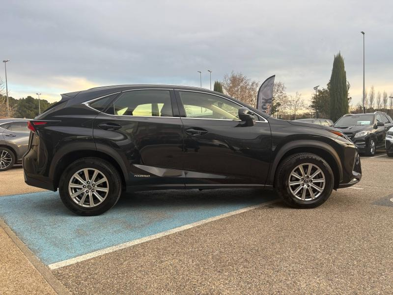 Photo 6 de l’annonce de LEXUS NX d’occasion à vendre à MONTFAVET