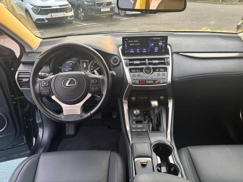 Photo 12 de l’annonce de LEXUS NX d’occasion à vendre à MONTFAVET