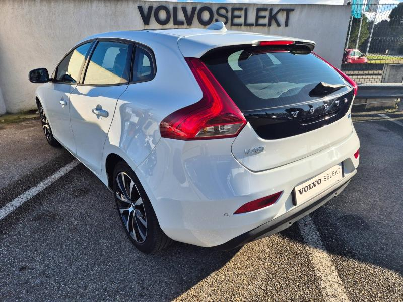 Photo 10 de l’annonce de VOLVO V40 d’occasion à vendre à AVIGNON