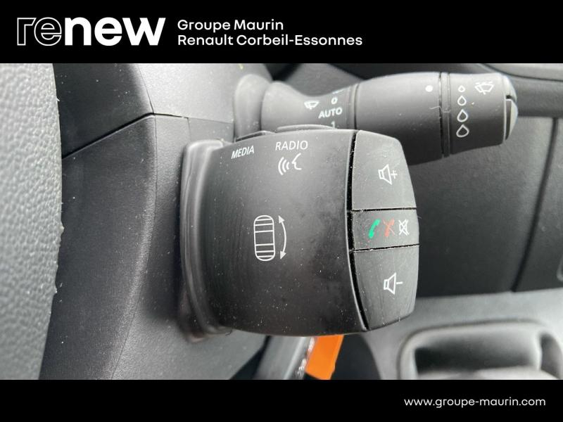 Photo 17 de l’annonce de RENAULT Master Fg VUL d’occasion à vendre à CORBEIL-ESSONNES