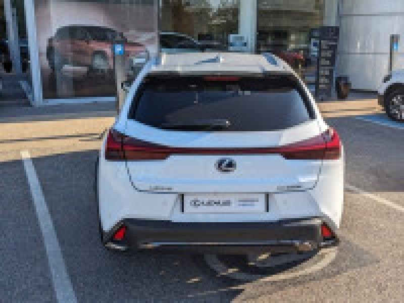 Photo 7 de l’annonce de LEXUS UX d’occasion à vendre à MONTFAVET