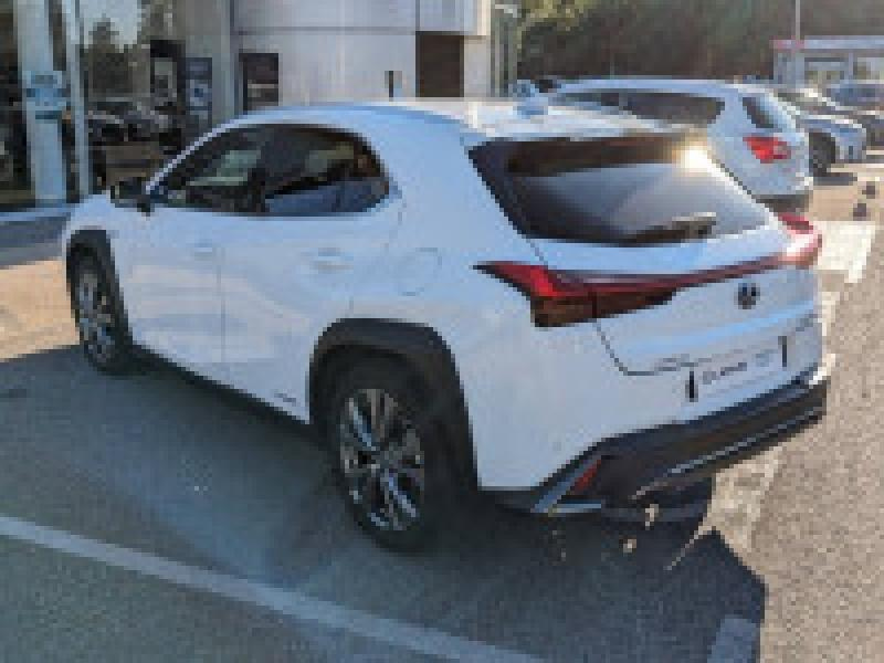 Photo 9 de l’annonce de LEXUS UX d’occasion à vendre à MONTFAVET