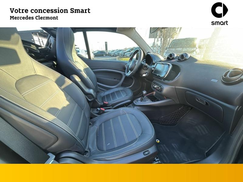 Photo 8 de l’annonce de SMART Fortwo Cabriolet d’occasion à vendre à AUBIÈRE