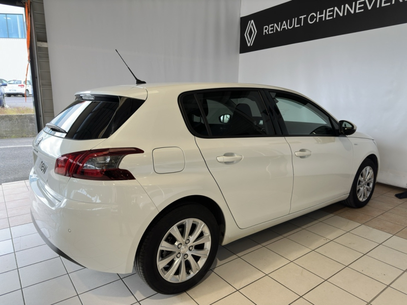 Photo 4 de l’annonce de PEUGEOT 308 d’occasion à vendre à CHENNEVIÈRES-SUR-MARNE