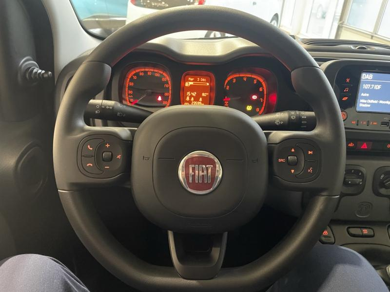 Photo 12 de l’annonce de FIAT Panda d’occasion à vendre à CHENNEVIÈRES-SUR-MARNE