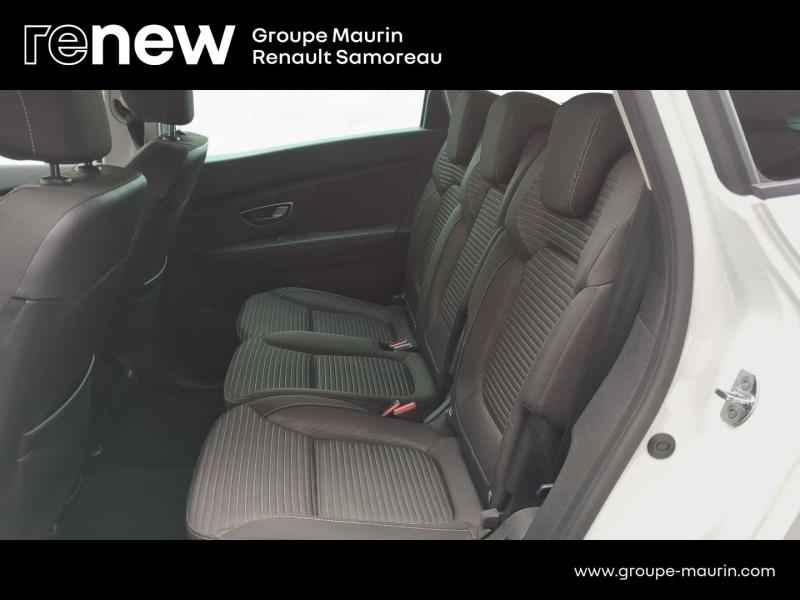 Photo 12 de l’annonce de RENAULT Grand Scenic d’occasion à vendre à SAMOREAU