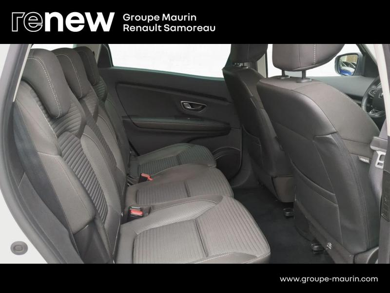 Photo 15 de l’annonce de RENAULT Grand Scenic d’occasion à vendre à SAMOREAU