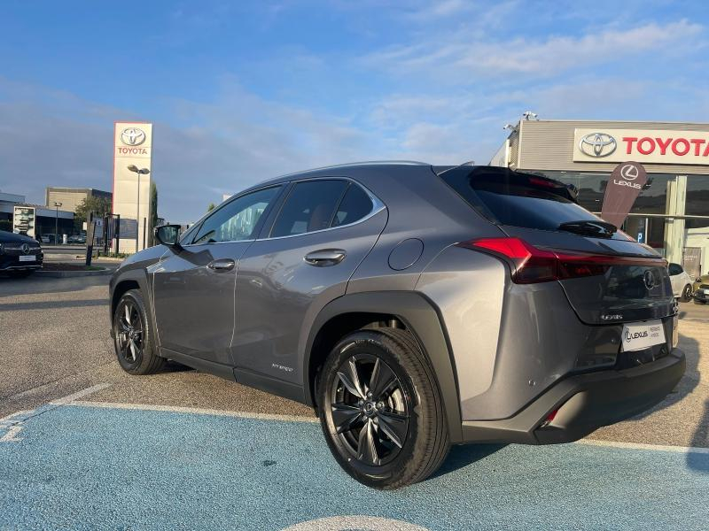 Photo 3 de l’annonce de LEXUS UX d’occasion à vendre à MONTFAVET