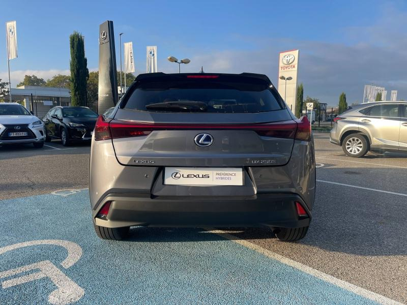 Photo 4 de l’annonce de LEXUS UX d’occasion à vendre à MONTFAVET