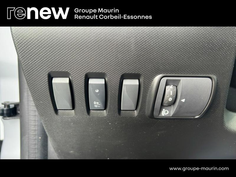 Photo 14 de l’annonce de RENAULT Twingo d’occasion à vendre à CORBEIL-ESSONNES