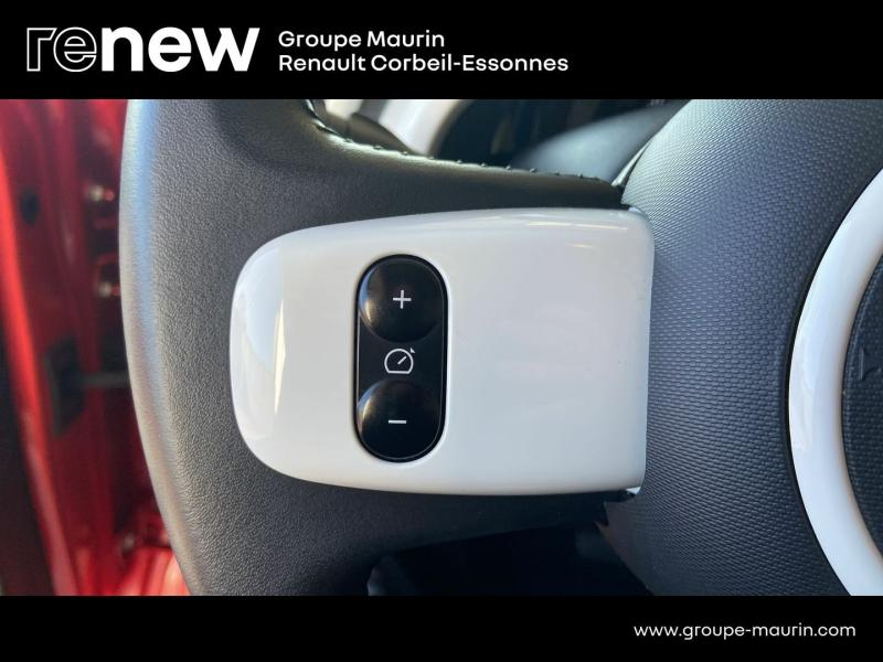 Photo 16 de l’annonce de RENAULT Twingo d’occasion à vendre à CORBEIL-ESSONNES