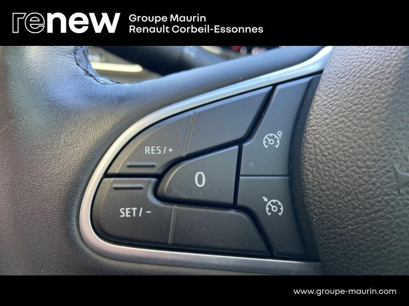 Photo 19 de l’annonce de RENAULT Megane d’occasion à vendre à CORBEIL-ESSONNES