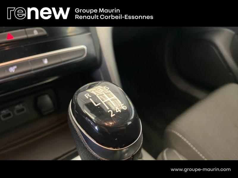 Photo 15 de l’annonce de RENAULT Megane d’occasion à vendre à CORBEIL-ESSONNES