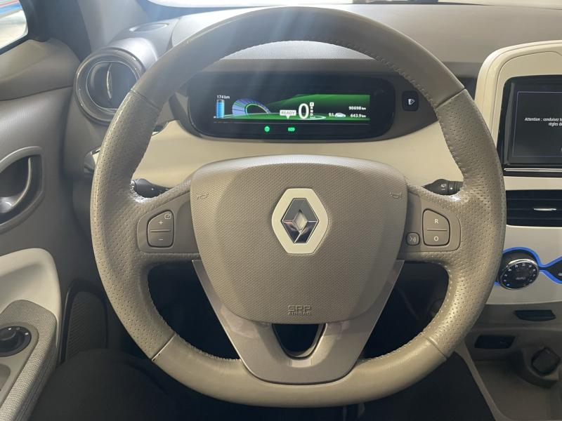 Photo 8 de l’annonce de RENAULT Zoe d’occasion à vendre à CHENNEVIÈRES-SUR-MARNE